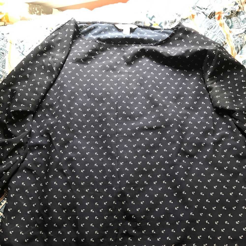 Old Navy dark blue with anchors 3/4 shirt